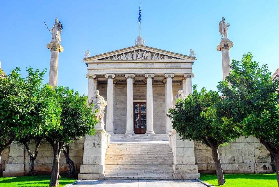 Read more about the article Exploring Plato’s Dialogues: A Journey Through His Most Influential Works